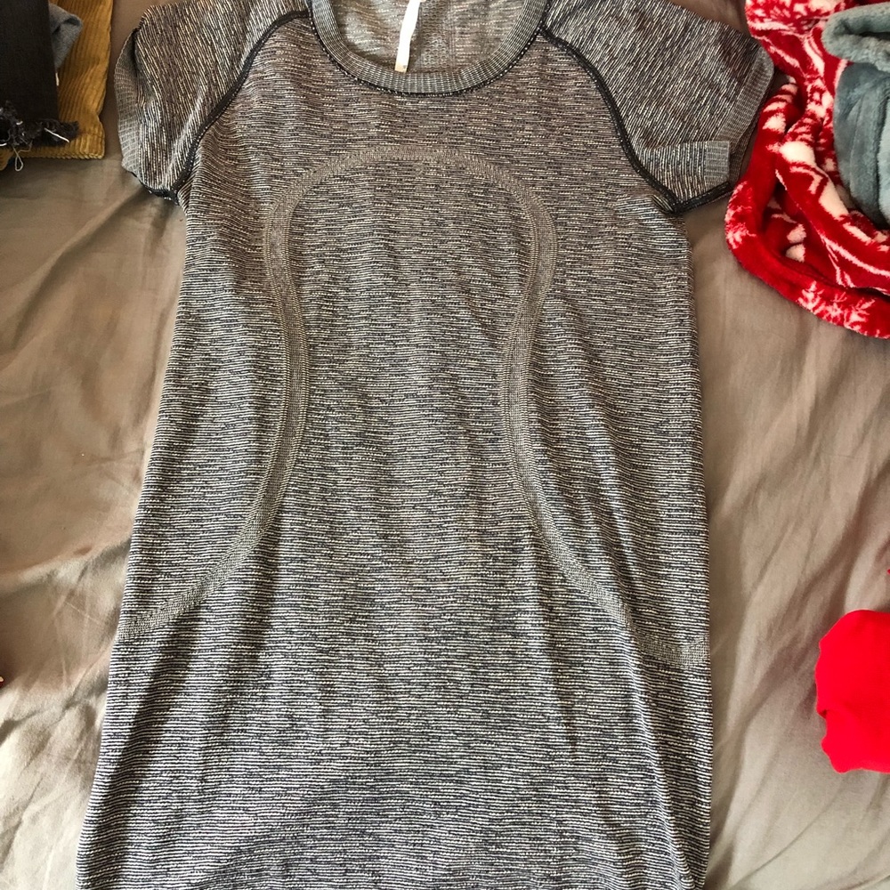 Lululemon shirt